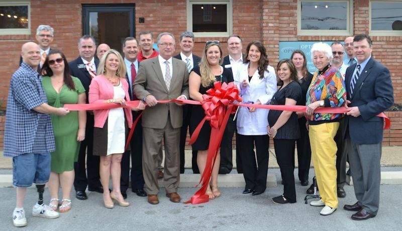 optometric-physicians-ribboncutting_20150421-161010_1.jpg