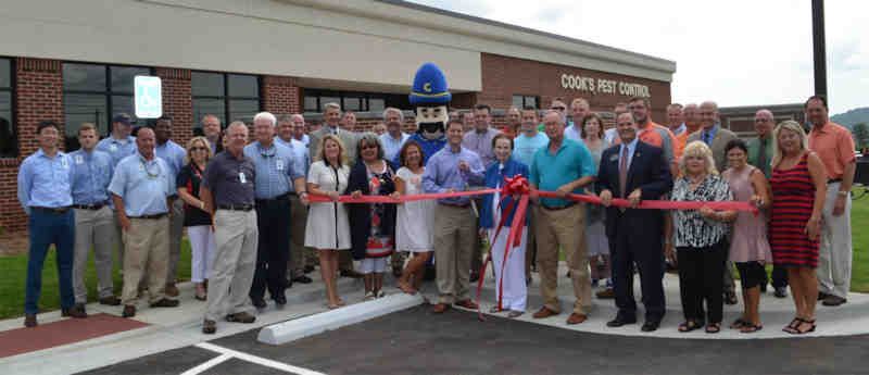 Cooks-Pest-Control-Ribbon-Cutting-Ceremony-Lebanon-2016-News.jpg